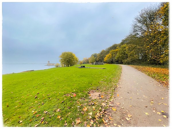 The road to Normanton Church